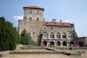 Castello - Tata        